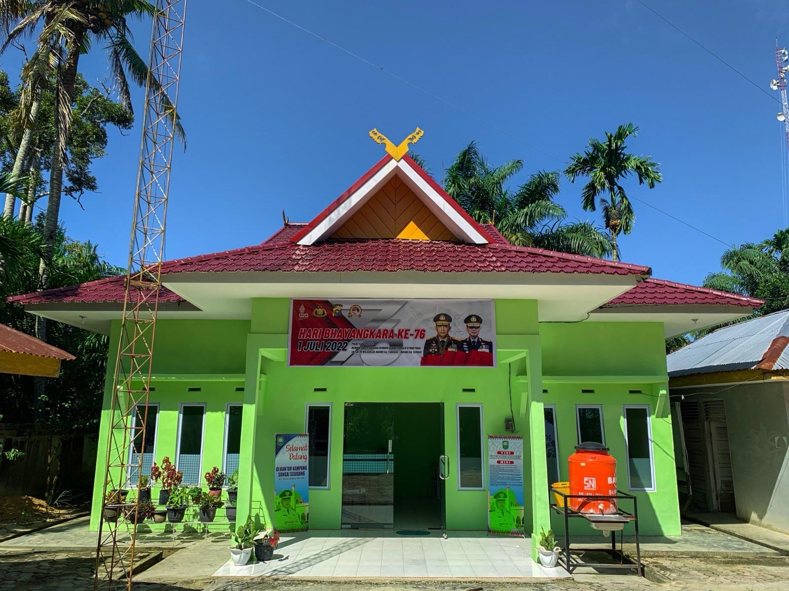 Kantor desa Sungai Selodang
